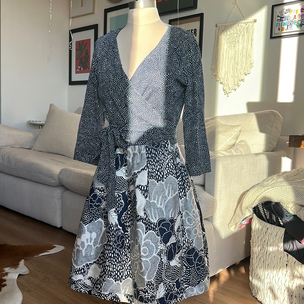DVF Jewel Dream Dot Mid/Flower Power Wrap Dress